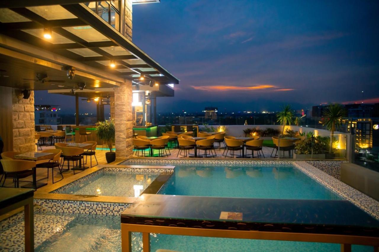 El Vistra Hotel אנגלס מראה חיצוני תמונה